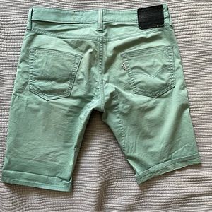 Levi’s Commuter 511 shorts in mint green, size 34